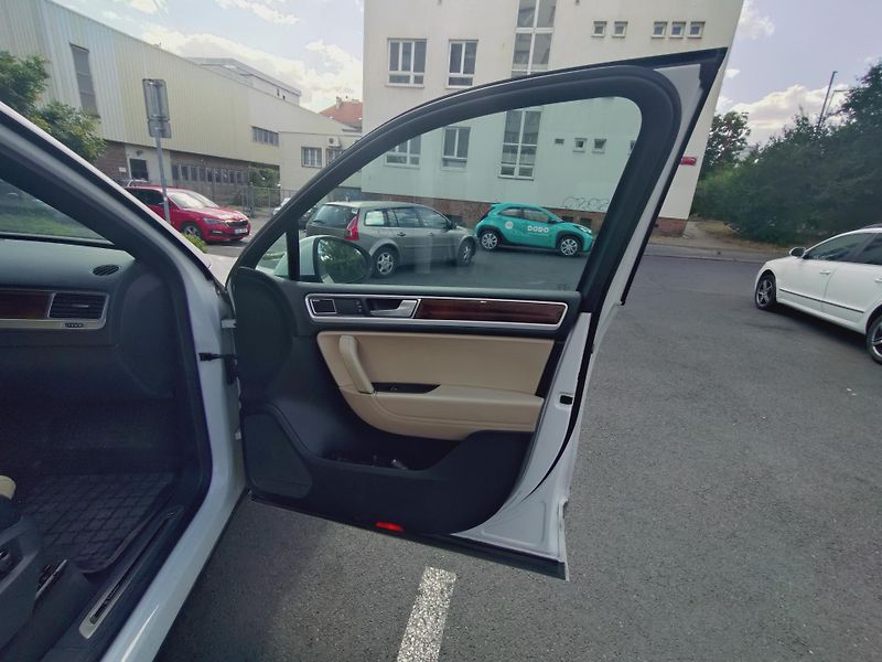 Volkswagen Touareg (2016) - fotka 4 z 17