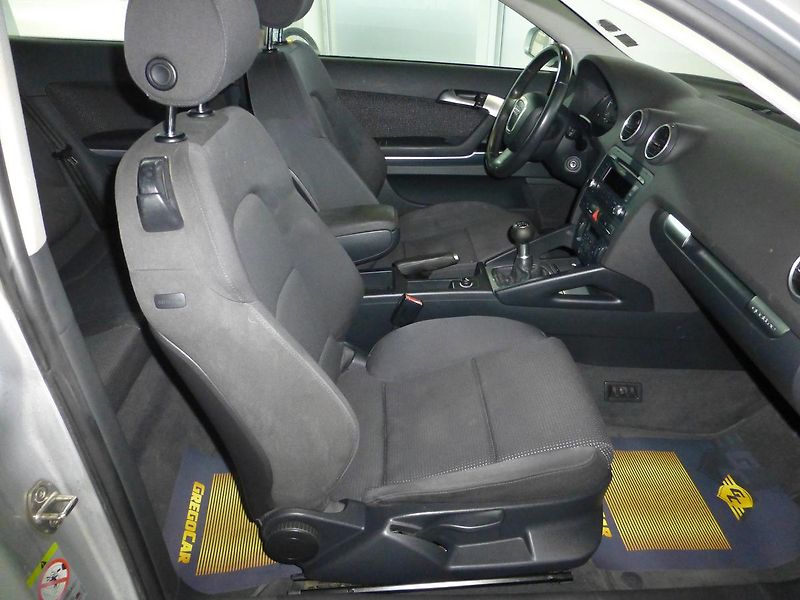 Audi A3 (2008) 2,0TDI*QUATTRO**ALU KOLA**DIGI - fotka 15 z 20