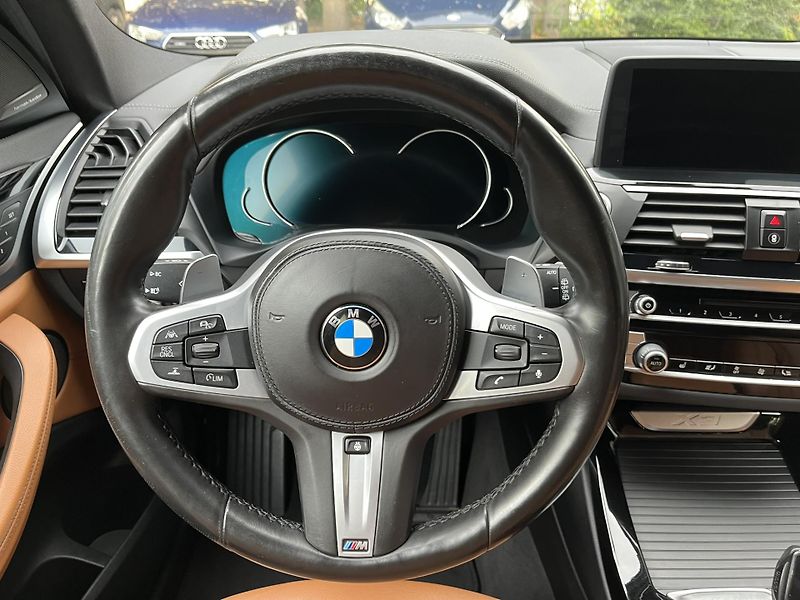 BMW X3 (2018) 30D xDRIVE LUXURY LINE - fotka 23 z 46