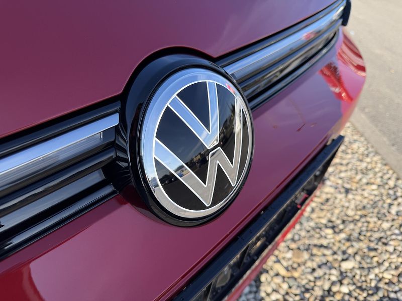 Volkswagen Golf TSi/110kW - STYLE,Webasto,H&K - fotka 71 z 80