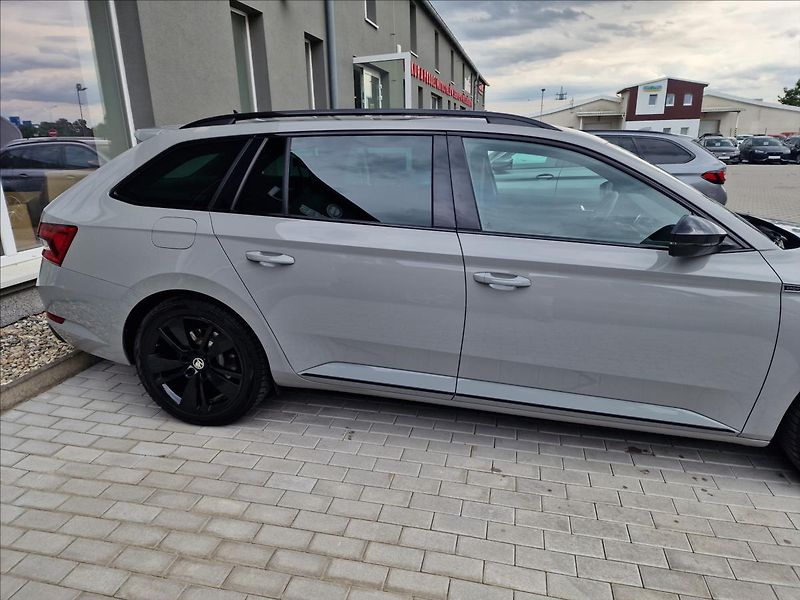 Škoda Superb 2.0TDI 140kW DSG SportLine ,ČR - fotka 43 z 50