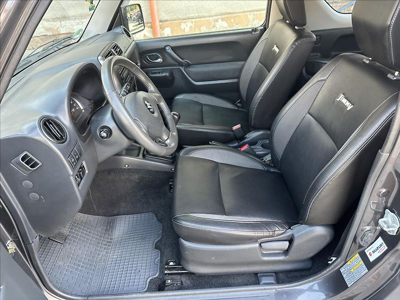 Suzuki Jimny 1,3 4x4 TAŽNÉ - fotka 13 z 19