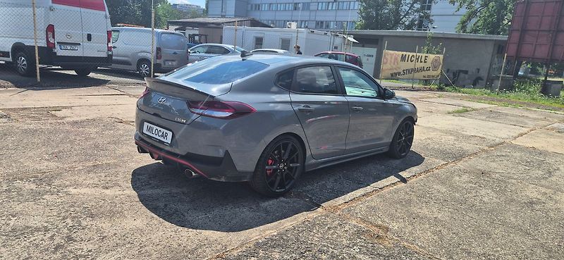 Hyundai i30 N Performance T-GDI 2.0 T-GDI - fotka 4 z 21