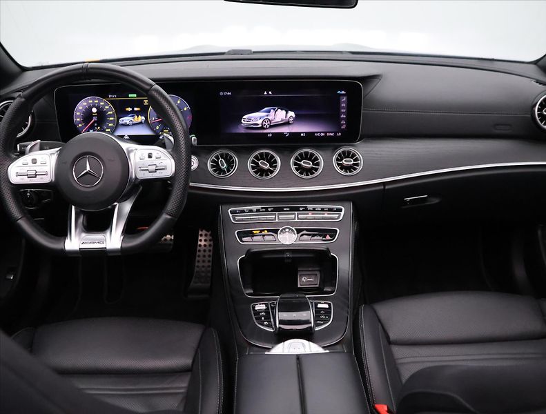 Mercedes-Benz Třídy E 3,0 53 320kW AMG 4Matic+ DPH - fotka 44 z 53