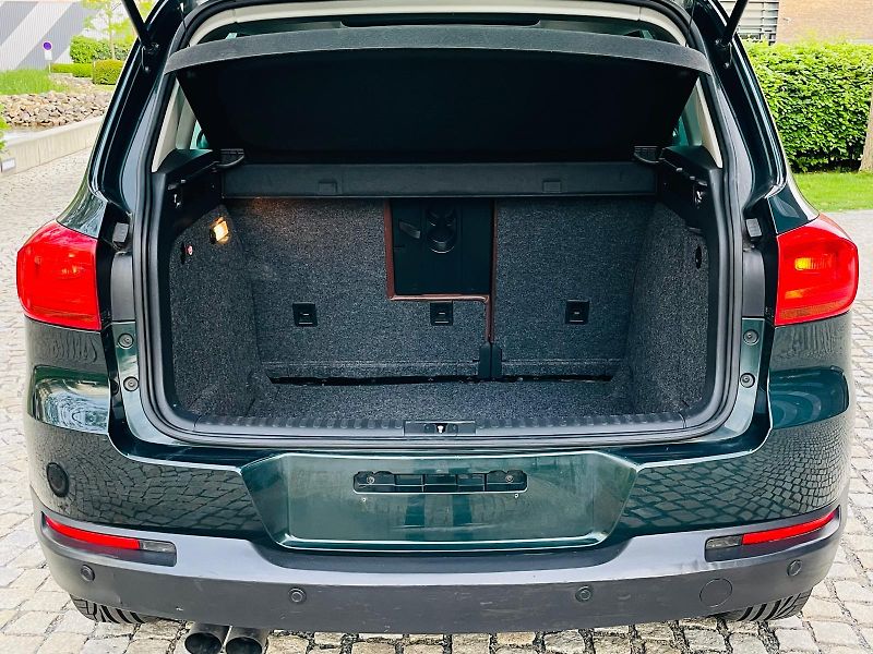 Volkswagen Tiguan 2.0TDI MANUÁL SENZORY 1MAJITEL - fotka 19 z 49