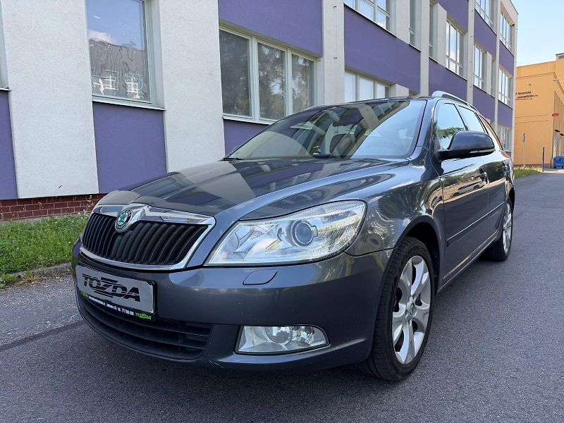 Škoda Octavia 2,0 TDi combi / servis.kn. / - fotka 1 z 37
