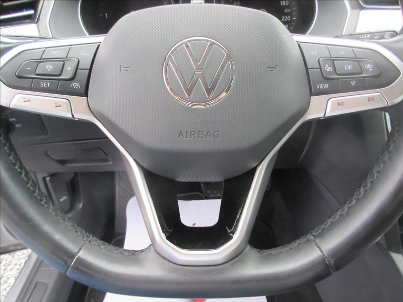 Volkswagen Passat 2,0 TDI DSG Led Business - fotka 12 z 18
