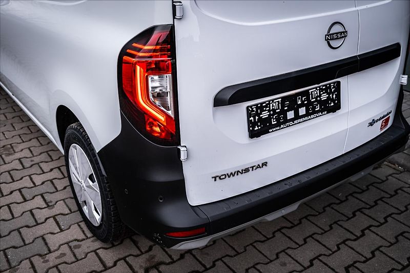 Nissan Townstar 0,0 EV VAN 45 kWh L2 TEKNA - fotka 4 z 33