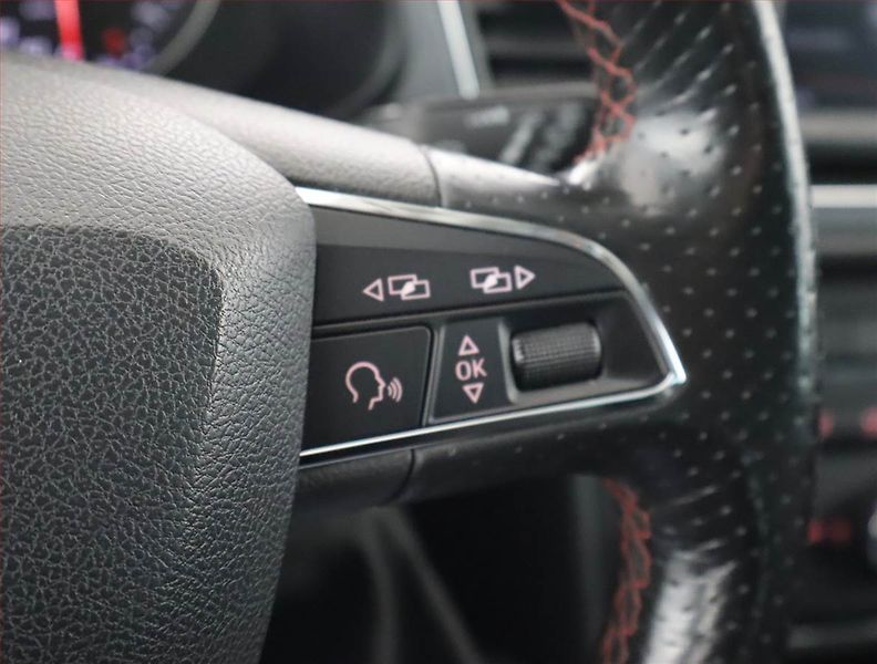 Seat Leon (2016) FR 1.4 TSI, Serv.kniha - fotka 18 z 20