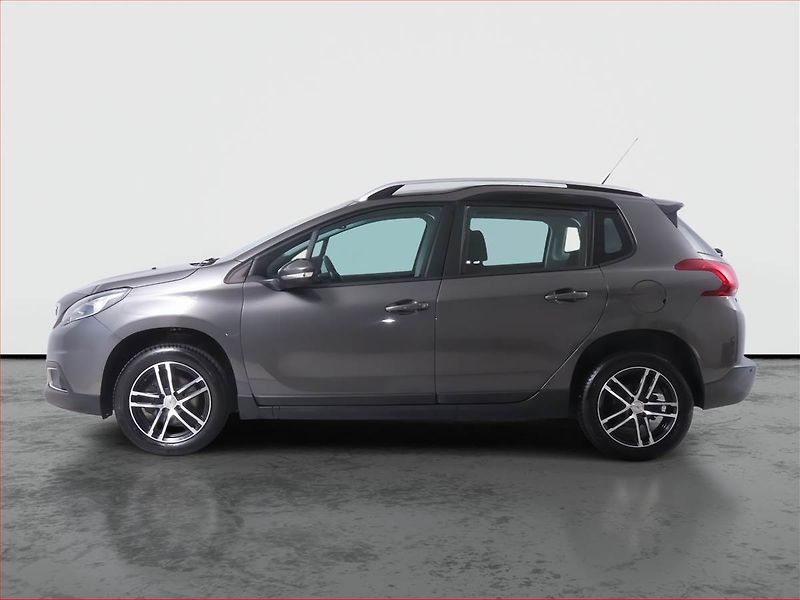 Peugeot 2008 (2019) Active 1.2 PureTech, ČR,1.maj - fotka 3 z 15