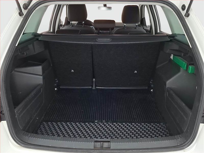 Škoda Fabia (2022) Style 1.0 TSI, ČR,1.maj - fotka 13 z 15