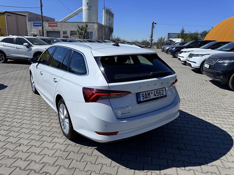 Škoda Octavia (2023) 2.0 Tdi, Style.ČR,ACC,LED - fotka 39 z 45