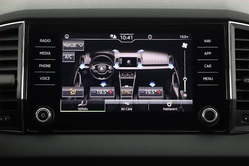 Škoda Karoq (2024) 2.0 TDI - fotka 17 z 23