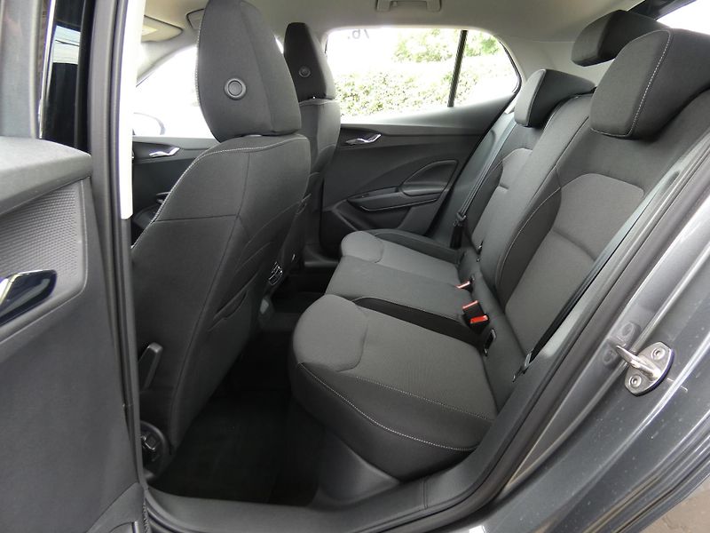 Škoda Fabia Selection 1.0 MPI /59kW - fotka 25 z 30