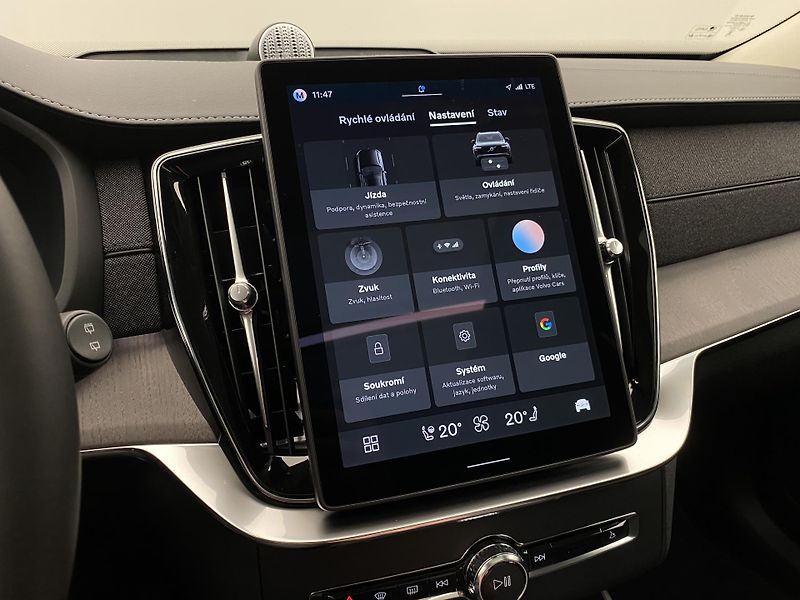 Volvo XC90 (2026) T8 AWD RECHARGE DARK ULTRA - fotka 51 z 75