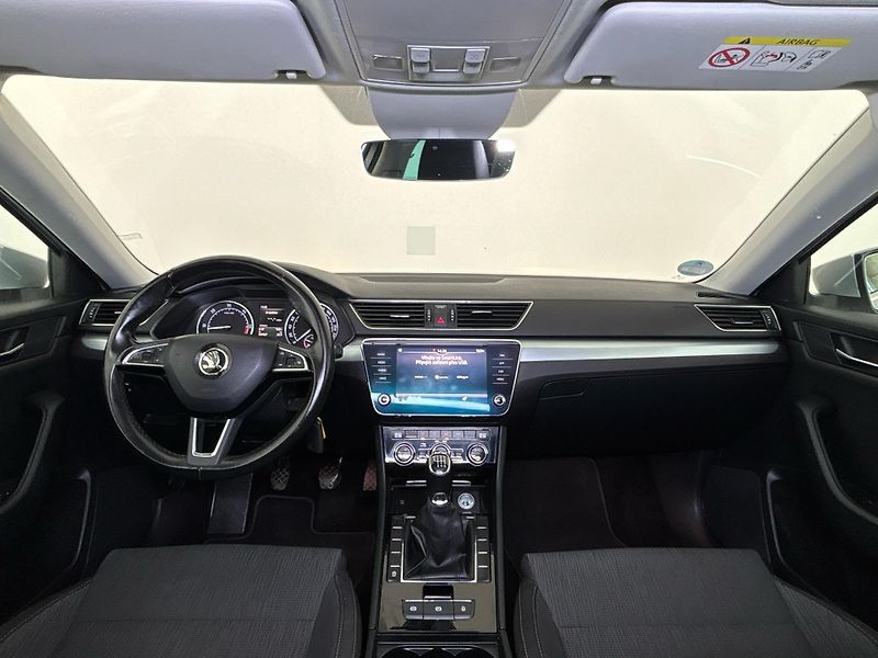 Škoda Superb Ambition - fotka 5 z 27