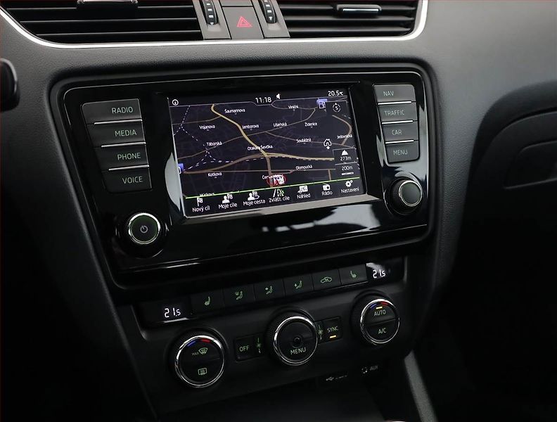 Škoda Octavia (2016) 1.6 TDI, Navi, Tempomat - fotka 10 z 18