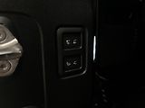 Land Rover Defender 110 D300 X-DYNAMIC SE 1. maj. - náhled 43