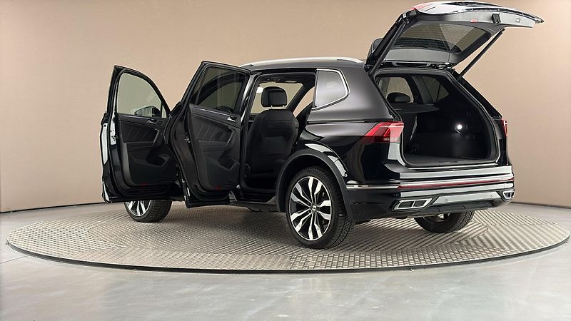 Volkswagen Tiguan Allspace 2.0 TDI DSG 4motion R-Line - fotka 7 z 36