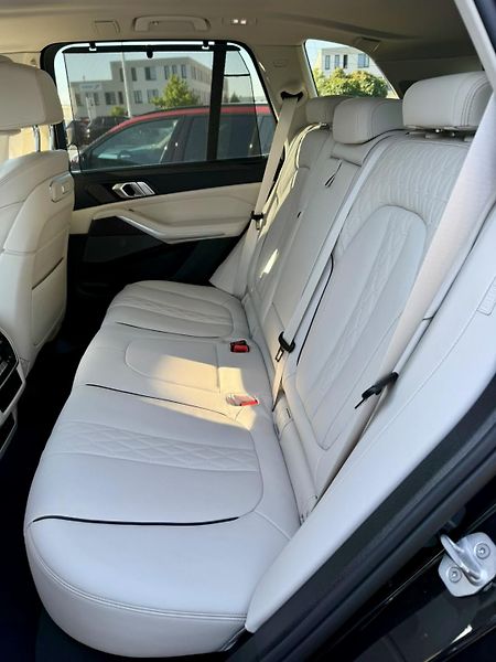 BMW X5 (2025) 30d INDIVIDUAL 22