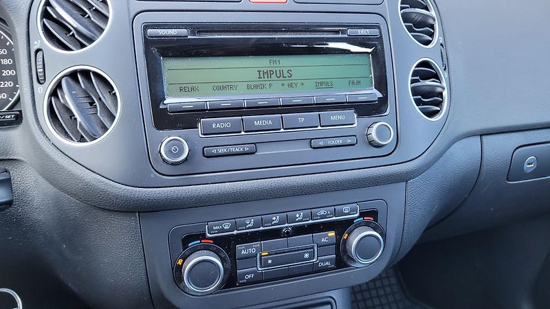Volkswagen Golf Plus TREND 1,2 TSI 77 KW  ČR - fotka 17 z 22