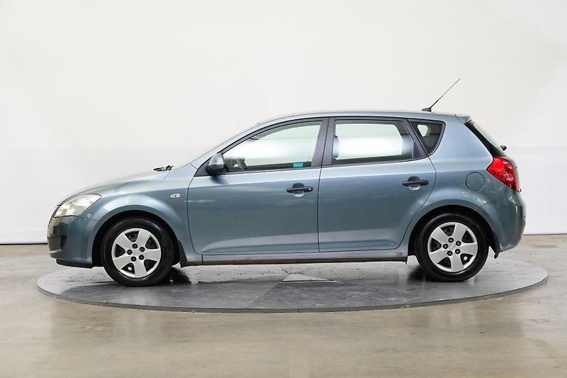 Kia Ceed - fotka 3 z 23