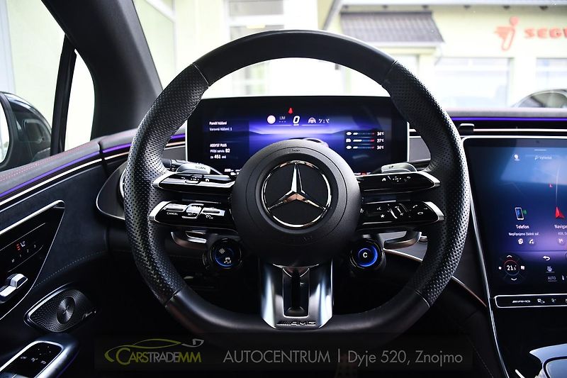 Mercedes-Benz EQE 43 AMG  - fotka 28 z 60