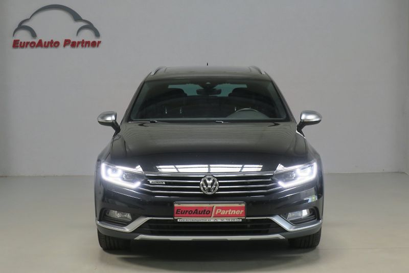 Volkswagen Passat Variant (2017) 2.0 TDI 176kW 4M. DSG Alltrack - fotka 6 z 50