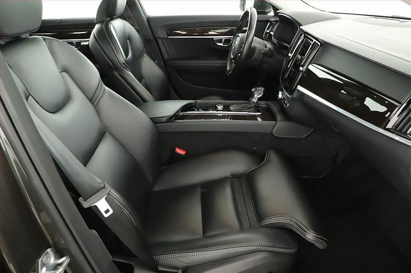 Volvo V90 (2019) D5 AWD, 4x4,Automat,Kůže - fotka 9 z 26