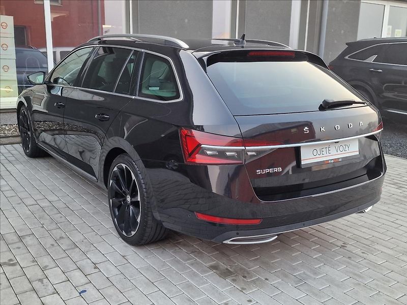 Škoda Superb 2.0TDI 147kW 4x4 DSG L&K,1Maj - fotka 8 z 50