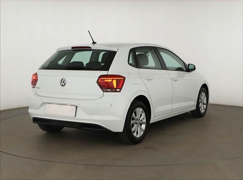 Volkswagen Polo (2019) Highline 1.0 TSI, Automat, ČR - fotka 5 z 14