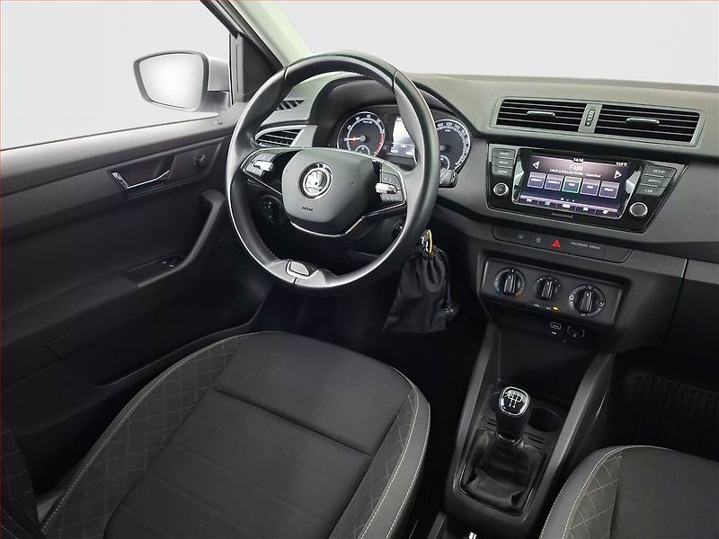 Škoda Fabia (2022) Ambition 1.0 TSI, Serv.kniha - fotka 7 z 15