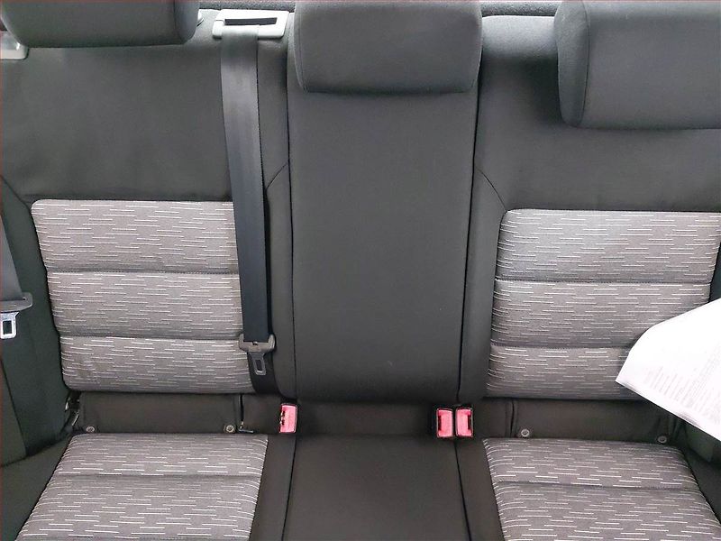 Škoda Octavia (2009) Ambiente 1.6, LPG - fotka 10 z 15