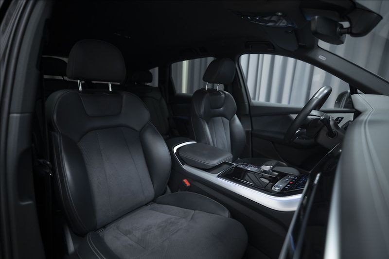 Audi Q7 3,0 TDI QUATTRO S-LINE 1. MAJ - fotka 9 z 51