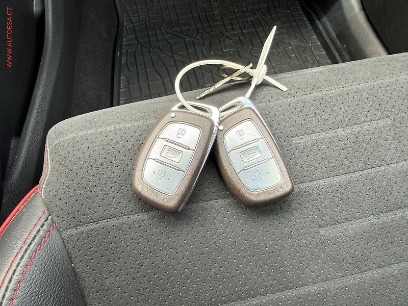 Hyundai Tucson (2020) 1.6T-GDi 4x4, ČR, N Line, AT - fotka 21 z 21