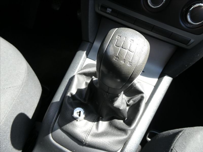 Škoda Octavia 1,2 TSi 77kW motor 110tKm,2xko - fotka 26 z 42