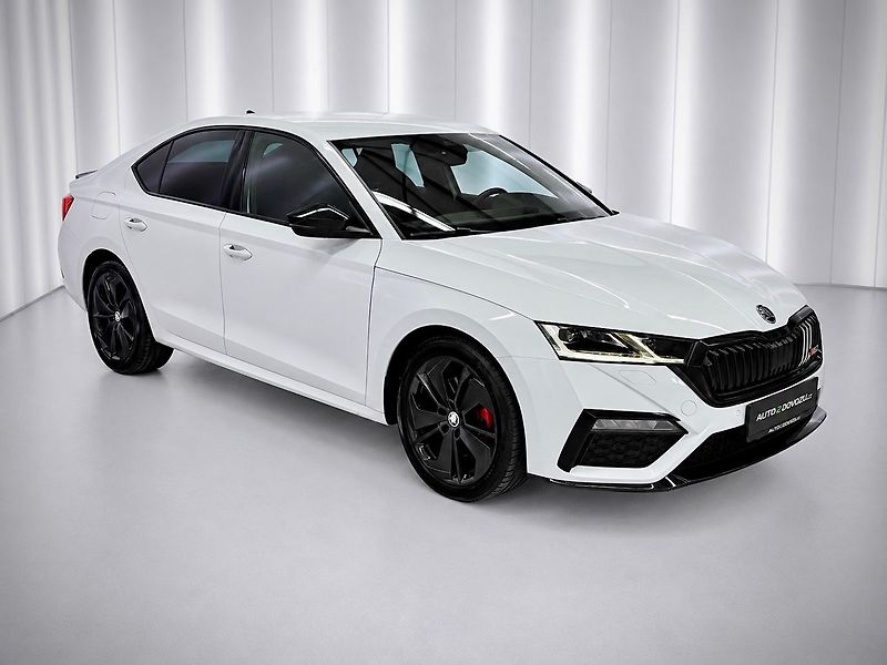 Škoda Octavia 2.0TDI DSG 4X4 RS, ACC, LED, K - fotka 3 z 27
