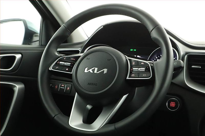 Kia Ceed (2025) 1.5 T-GDI, TOP, DPH, KEYLESS - fotka 19 z 19