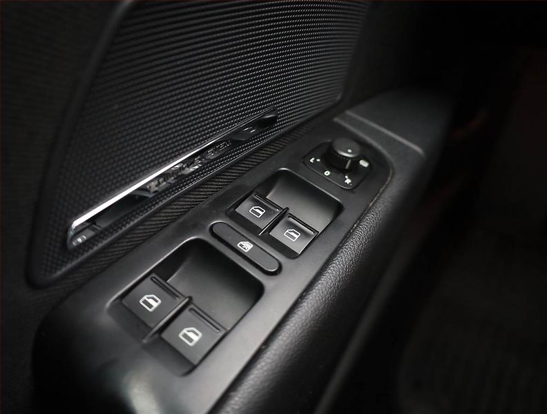 Škoda Superb (2014) 2.0 TDI, Serv.kniha, Navi - fotka 17 z 19