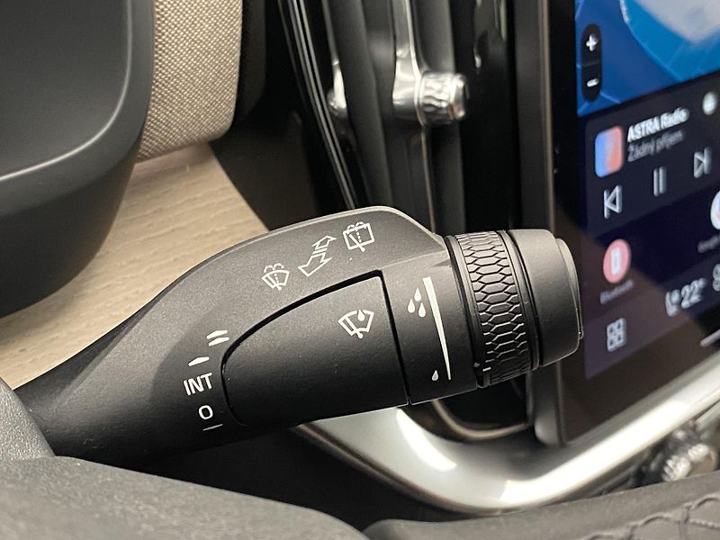 Volvo XC90 (2026) T8 AWD RECHARGE BRIGHT PLUS 7m - fotka 30 z 55