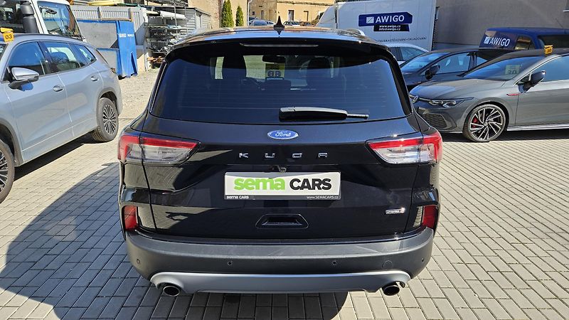 Ford Kuga (2023) 2.5i HEV 140 kW Titanium 4x4  - fotka 6 z 37
