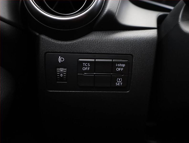 Mazda CX-3 (2019) 2.0 Skyactiv-G, Serv.kniha - fotka 15 z 18