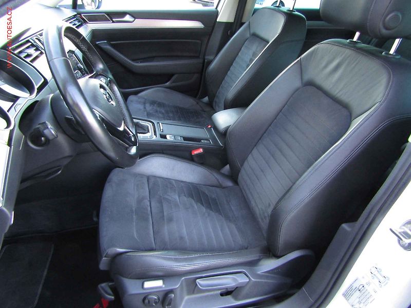 Volkswagen Passat (2018) 2.0TDi, 2.maj,ČR, R-Line, DSG - fotka 9 z 20