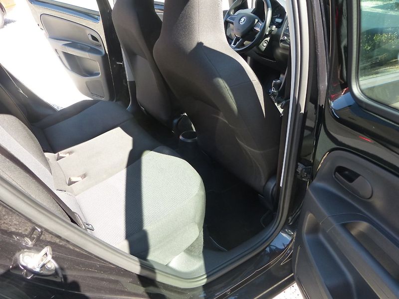 Škoda Citigo 1.0 MPI - fotka 12 z 17