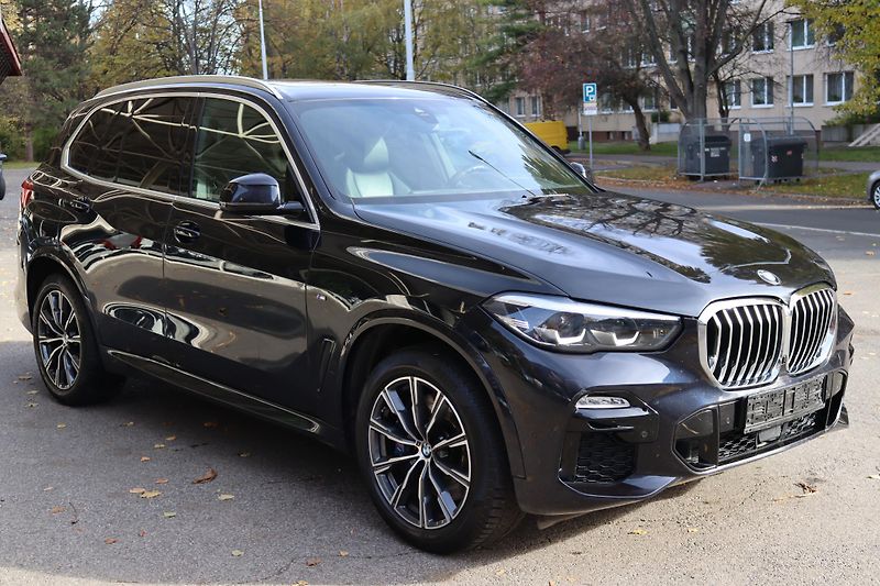 BMW X5 XDRIVE 30D M-PAKET G05 195kW  - fotka 6 z 49