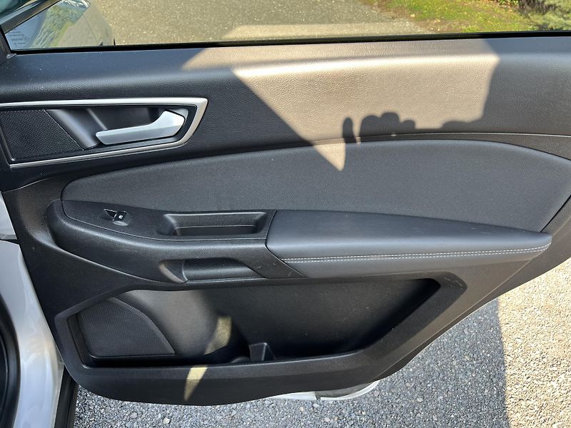 Ford S-MAX 2.0TDCi,140kw,AWD,4x4 - fotka 24 z 44