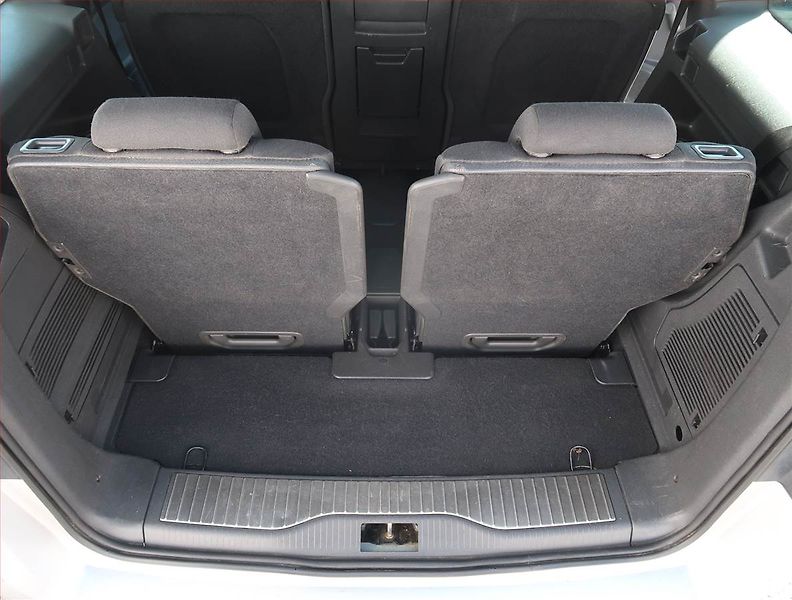 Opel Zafira (2006) 1.6, 7 míst, jezdí dobře - fotka 13 z 18