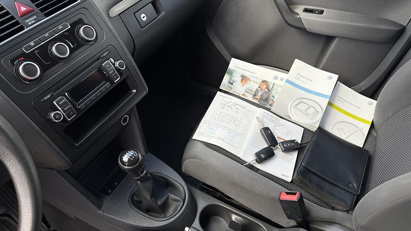 Volkswagen Touran 1.6TDi*77kW*COMFORT-LINE*1.MAJ - fotka 11 z 16