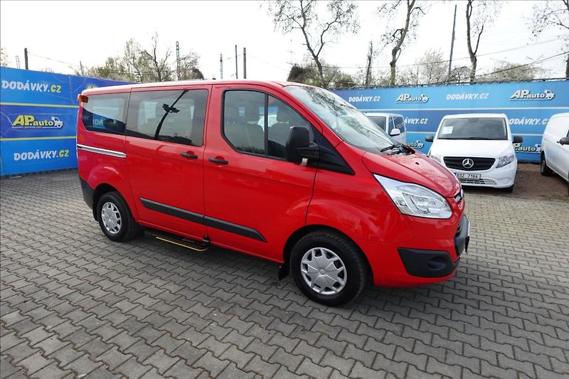 Ford Transit Custom 2,0 TDCi  L1H1 BUS KLIMA SERVI - fotka 6 z 41