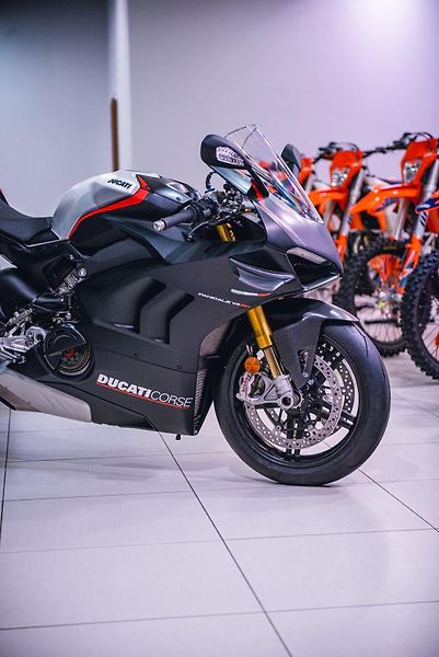 Ducati Panigale V4 S (2021) SP - fotka 3 z 51